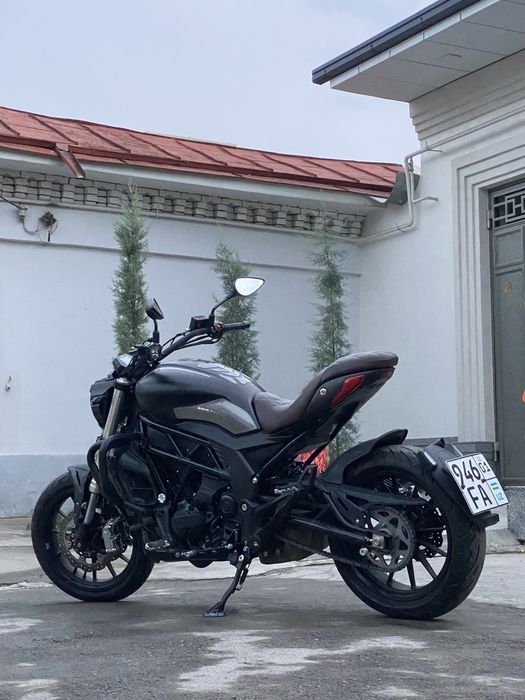 Benelli 502c круизер