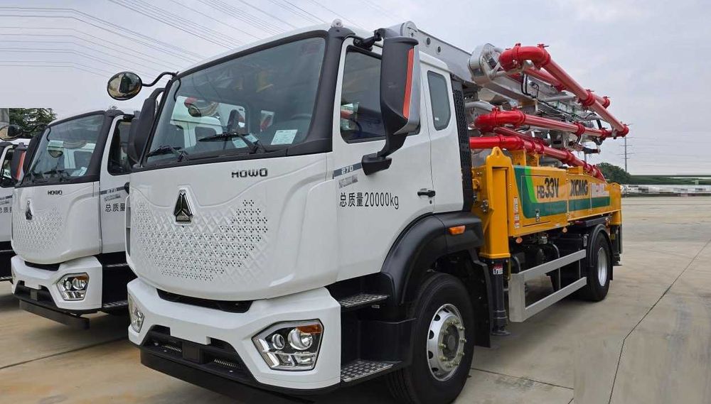 Автобетононасос XCMG HB33V