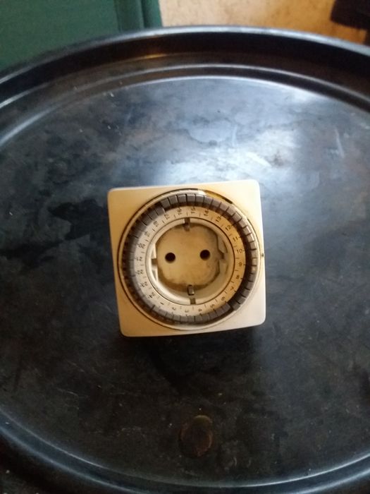 Таймер за включване и изключване