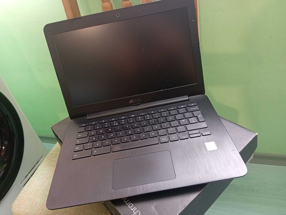 Лаптоп,Asus Chromebook C300M,13,3инча