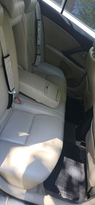 Toyota avensis 2.2