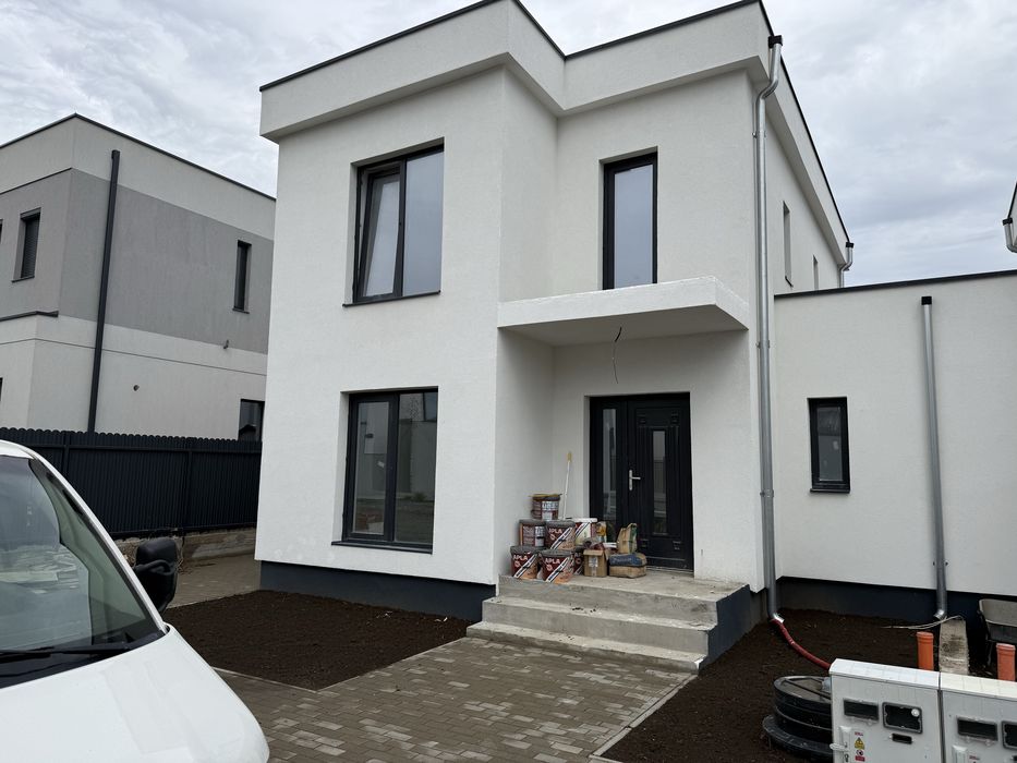 Duplex premium de vânzare – Calea Timișoarei, lângă Pădurea Verde