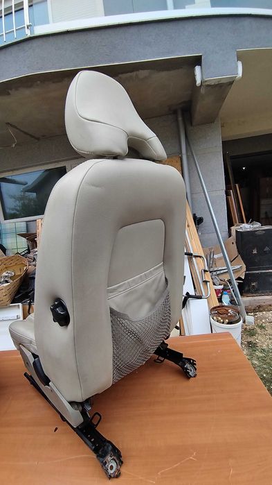 VOLVO XC90 Седалки предни и 2 задни светла кожа