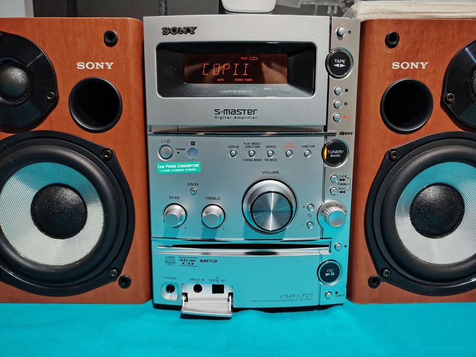 SONY HCD-CP  Z1 mini system audio cu boxe originale, telecomanda, antene, carte tehnica.