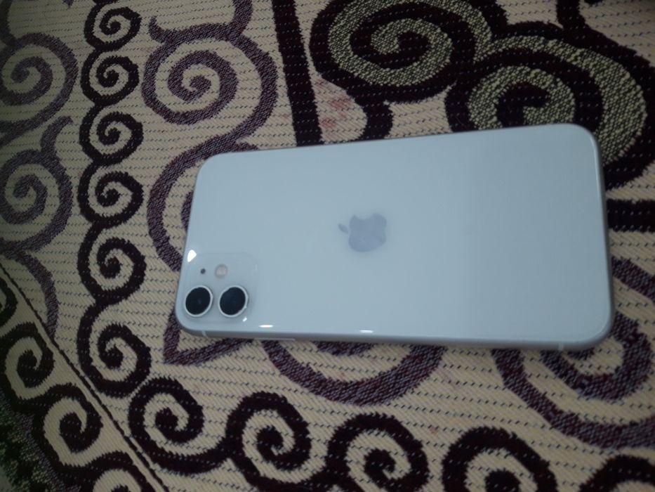 Айфон 11  128 гб