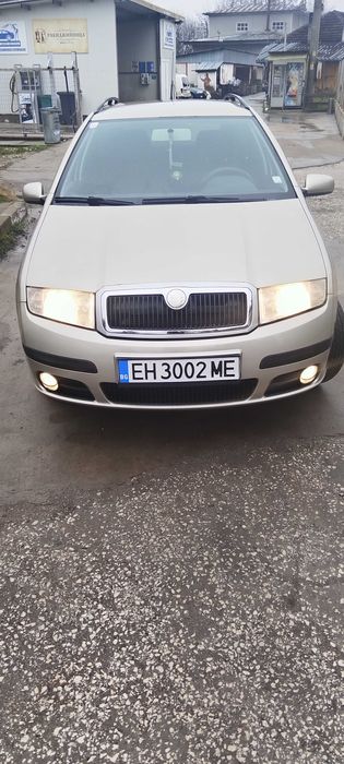 Продавам шкода фабия