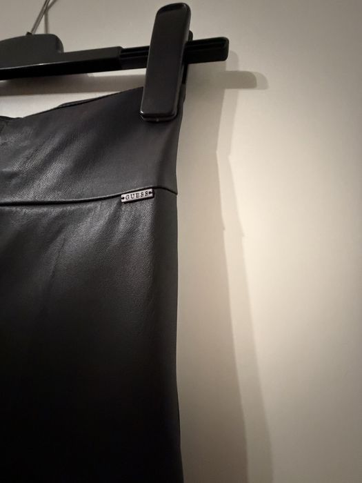 Кожен клин GUESS XS