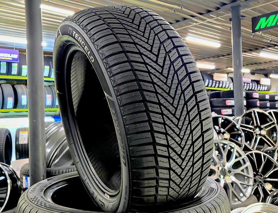 Нови всесезонни гуми TERCELO 215/40 R17 НОВ ДОТ! 215/40/17