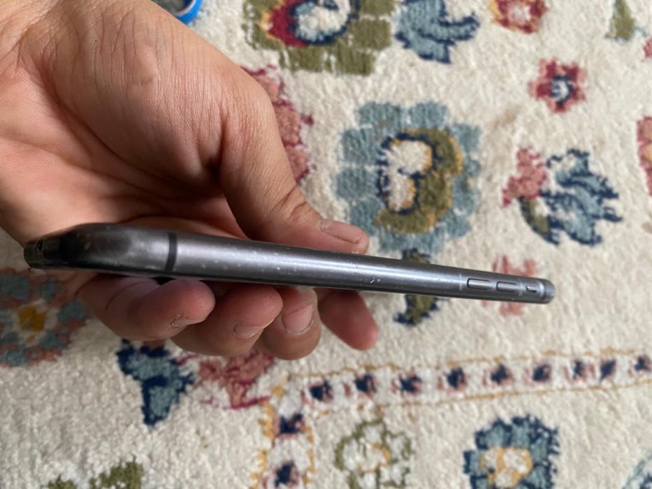 Айфон 11 сатылады 128 гб