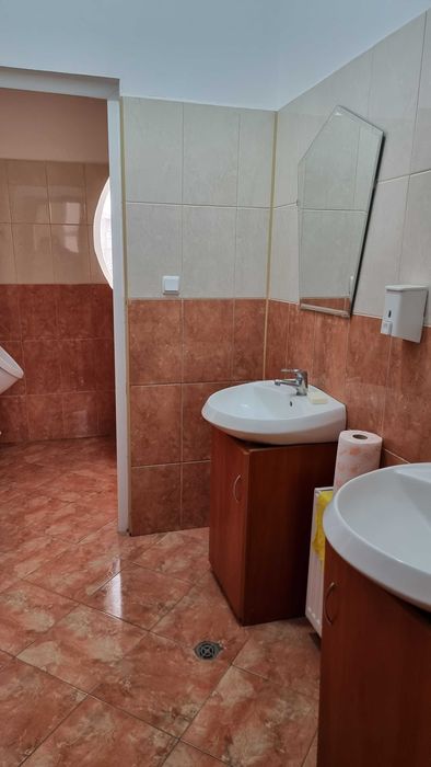 Продава се Офис в Разград, Център - 1358 кв.м за 564 €/кв.м - Снимка #11