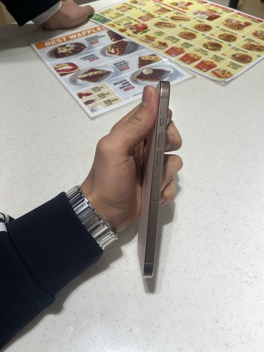 Iphone 16 pro max 256gb 98% ideal