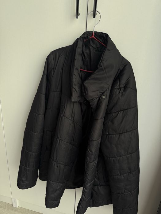 5000тг. Почти новая.