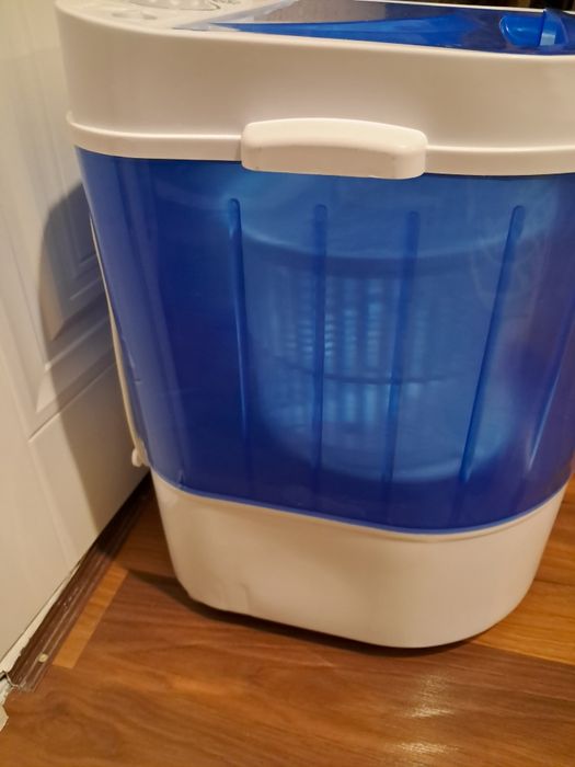 Продам стиральную машинку малютка