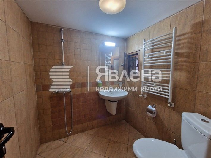 Продава се Хотел в с. Жеравна, Област Сливен - 3183 кв.м за 252 €/кв.м - Снимка #8