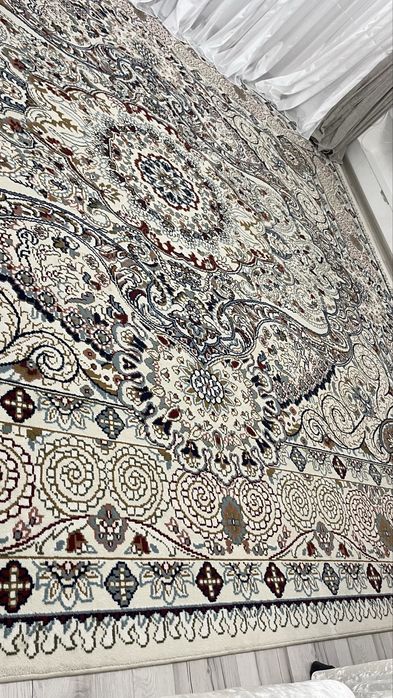 Продам ковер 350*400 за 30000тг