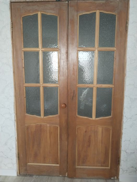 Продам межкомнатные двери