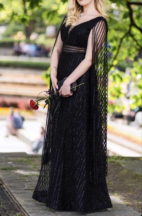 Бална черна рокля