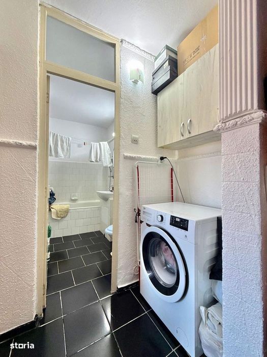 Apartament generos, centru Navodari, stradal,