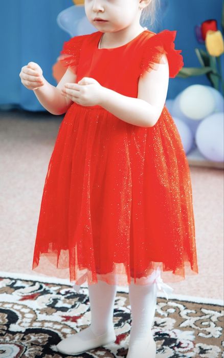 Продам платье на девочку