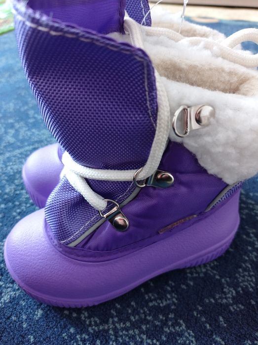 Продам детские сапожки