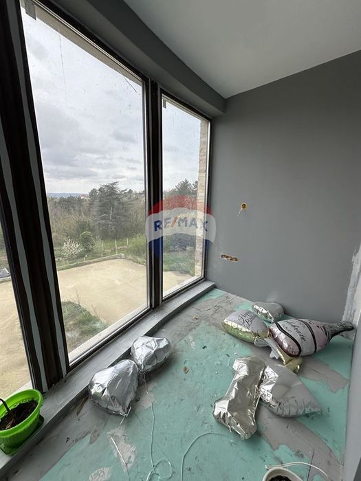 Продава се Къща в Варна, Изгрев - 181 кв.м за 1989 €/кв.м - Снимка #7