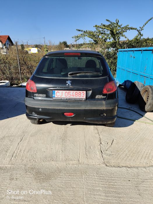 Vindem piese rezultate din dezmembrarea unui Peugeot 206