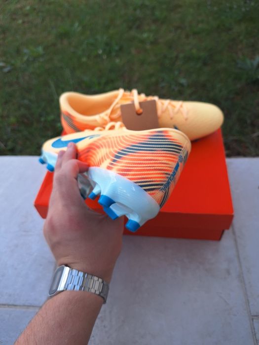 Nike Zoom Mercurial Vapor 16 Academy "Kylian Mbappé" FG/MG