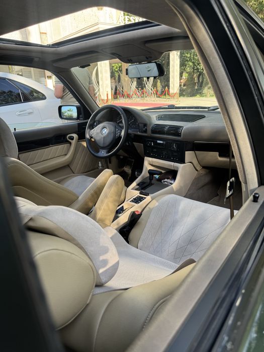 BMW E34 автомат машина в идеалном состаяние