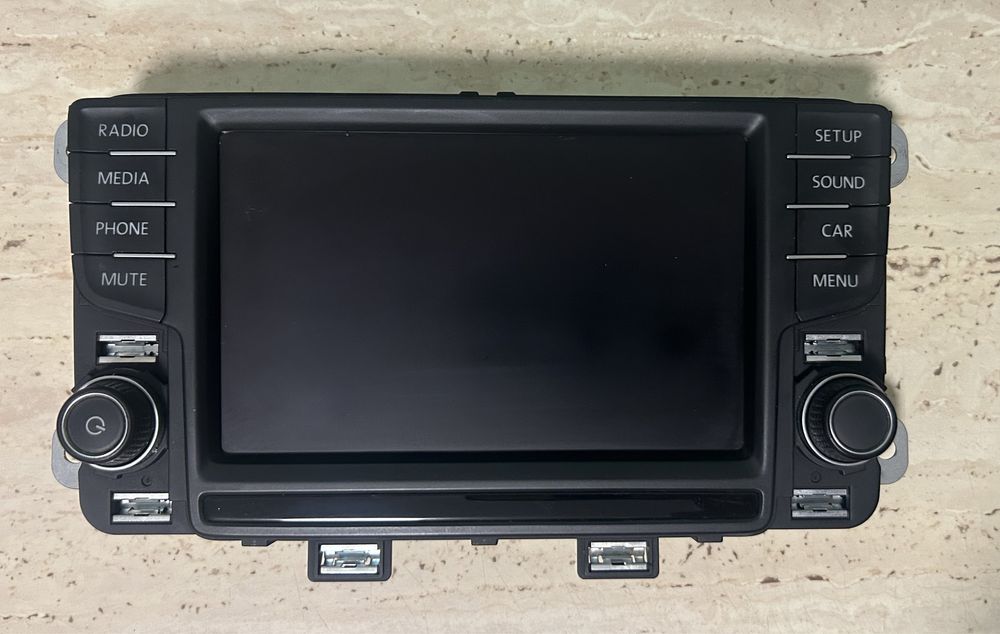 Navigatie VW  Polo  6 R cu display bord