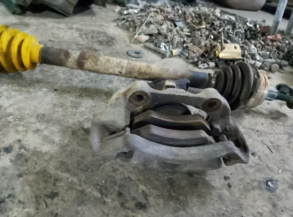 Запчасти Ауди 80-100