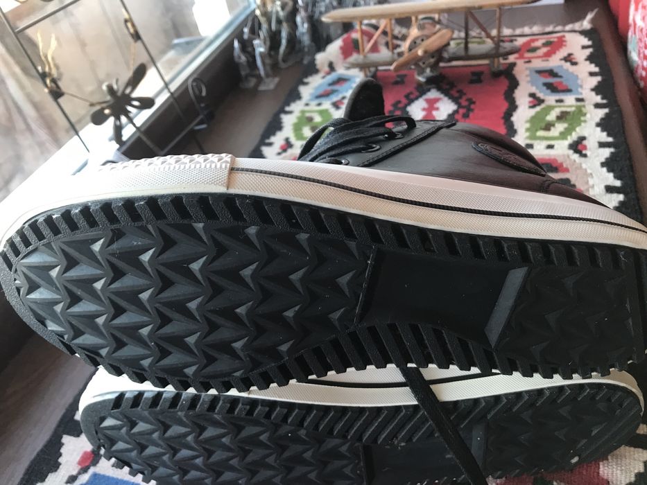 Продам кроссовки  аdidas