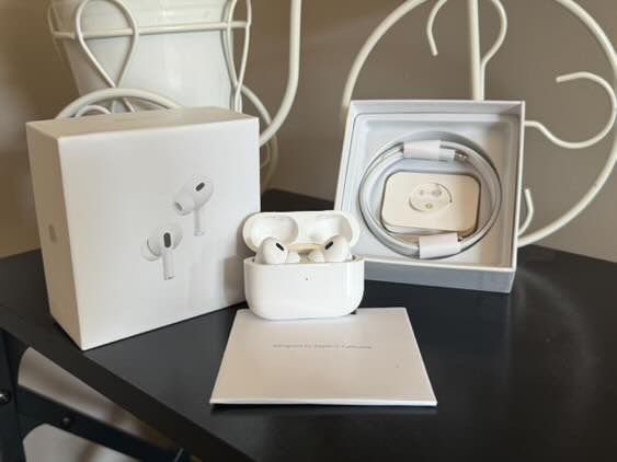 AirPods Pro 2 чисто нови!