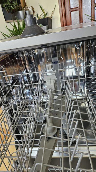 Masina de spalat vase beko