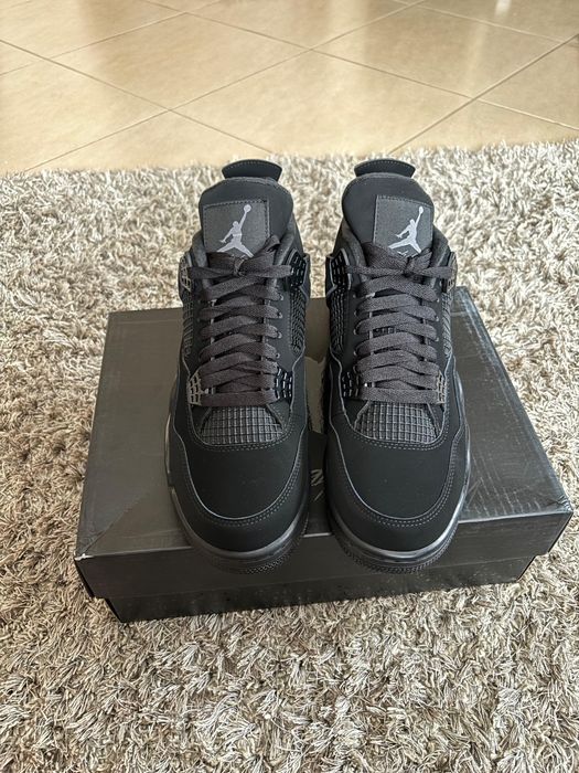 Air Jordan 4 “Black cat” -42,5 / 43