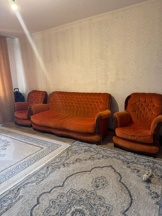 Диван и два кресло