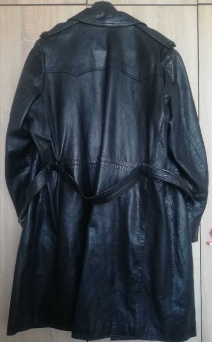Мъжко черно кожено манто,размер 52