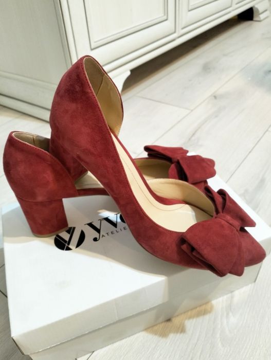 Pantofi Yvette piele naturala întoarsă Nr 38, nepurtati, NOI!