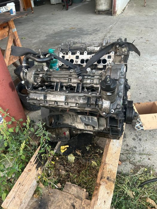Motor Mercedes plus piesele de langa toate 5000 lei