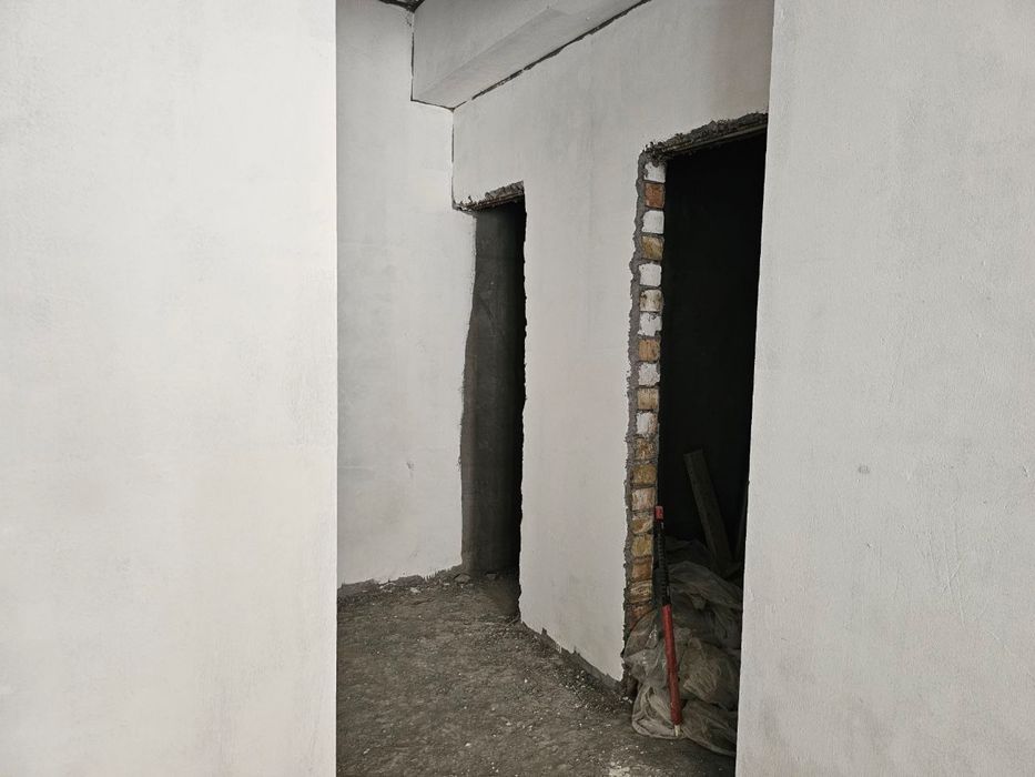 Продается Коттедж 3 уровневый, коробка