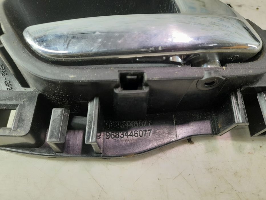 Maner interior dreapta fata 9683446077 Peugeot 3008 1 (facelift) (2013 - 2016)