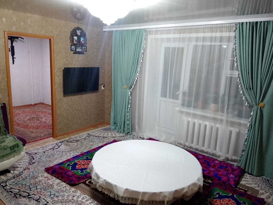 3-х комн. Абая район Мечети 9 этаж из 9 Лифт на стадии ( 1970 Блок )