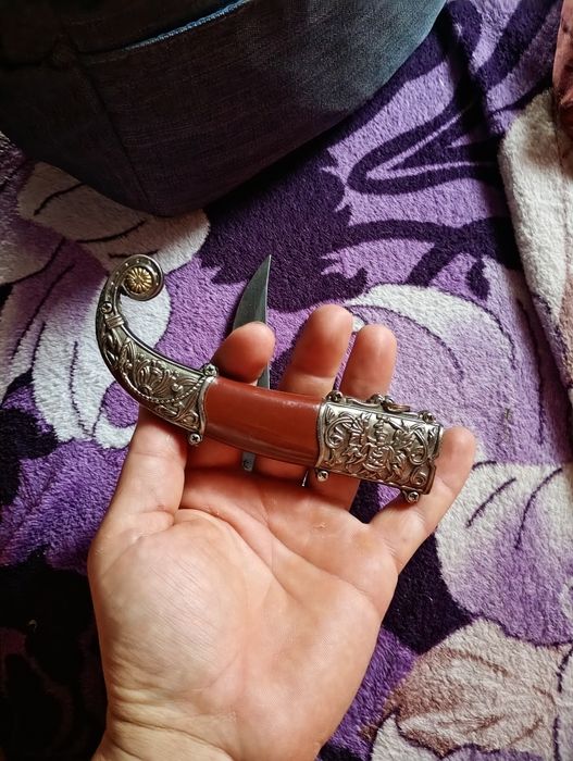 Cuțit de colectie