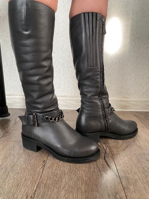 Продам зимние сапоги