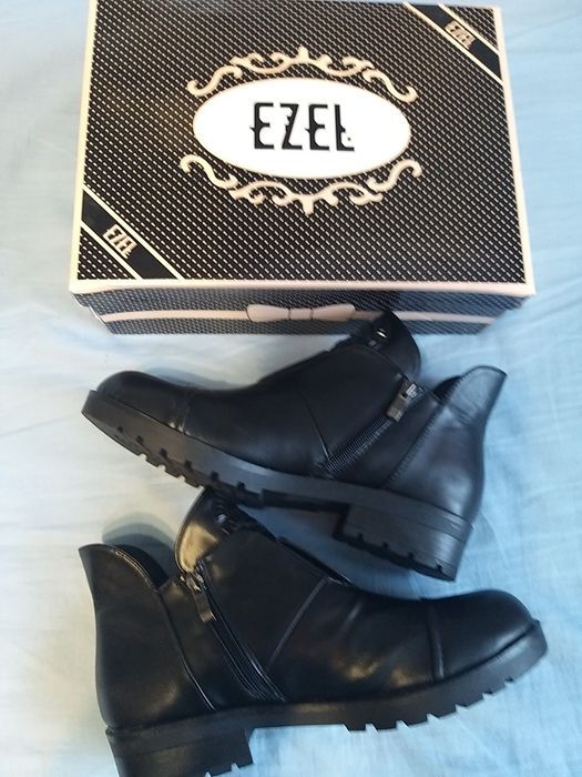 Дамски боти - номер 40