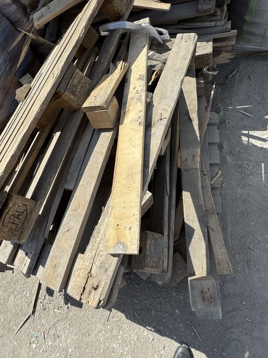 Дрова только на топку в печь, бесплатно отдам, район SM EVROSTROI