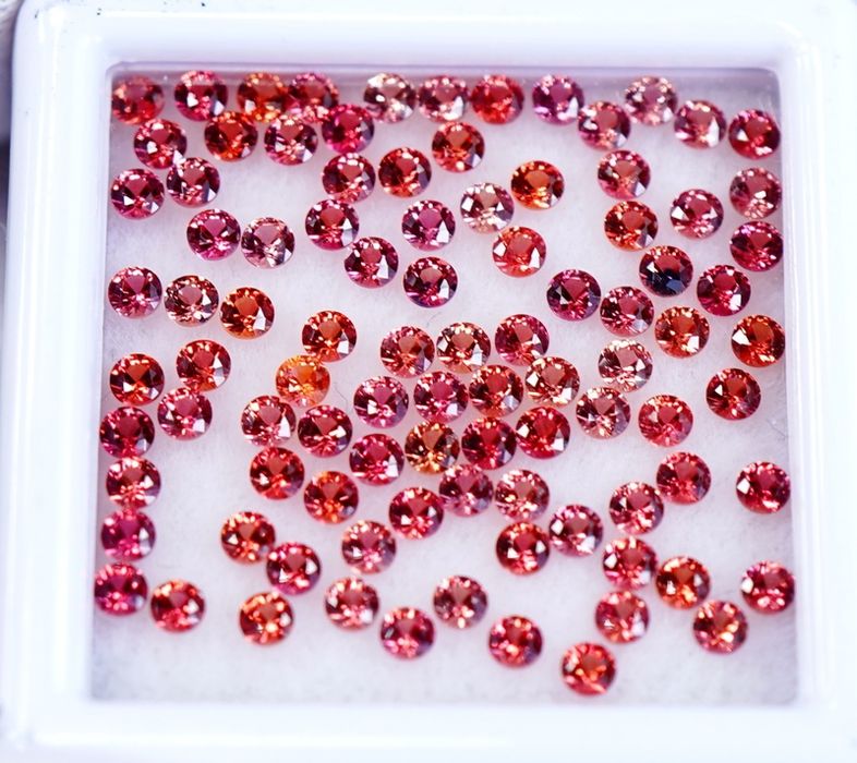 Сапфири Падпарача калибрирани