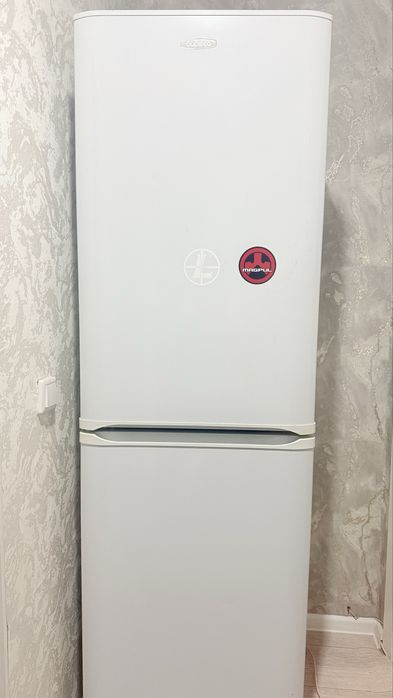 Продается холодильник Бирюса