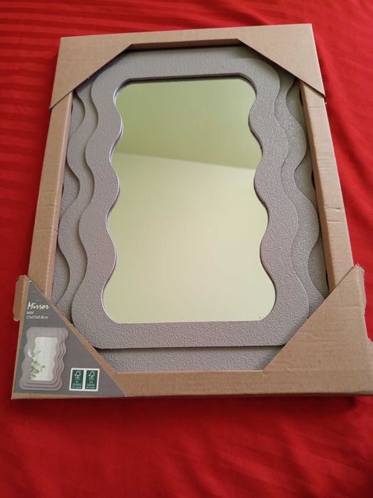 Oglindă de vânzare