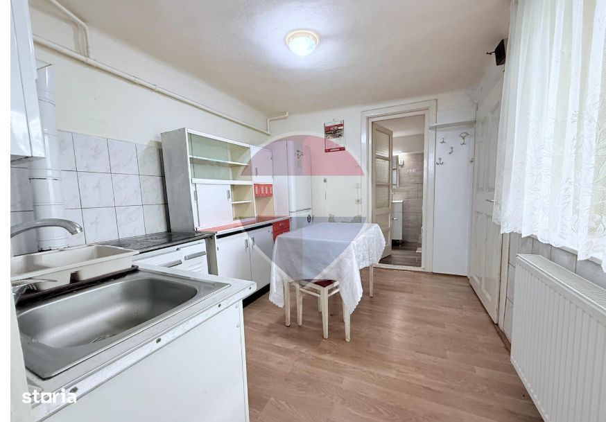 Apartament spațios-Zona Ultracentrală-Ideal studenti sau cupluri