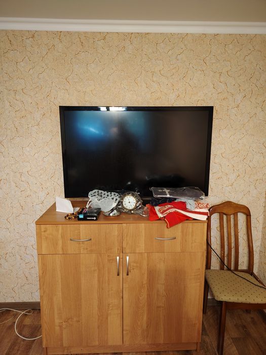 Стол книжка и стулья